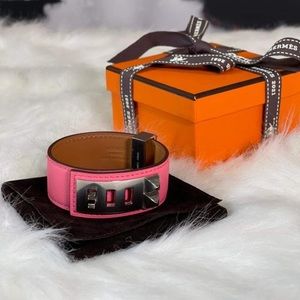 ❌SOLD❌Hermes CDC 24 bracelet size T2 rose azalée swift leather